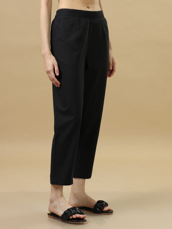 Black Solid Cotton Ankle-Length Pants – Regular-Fit Versatile Everyday Bottomwear