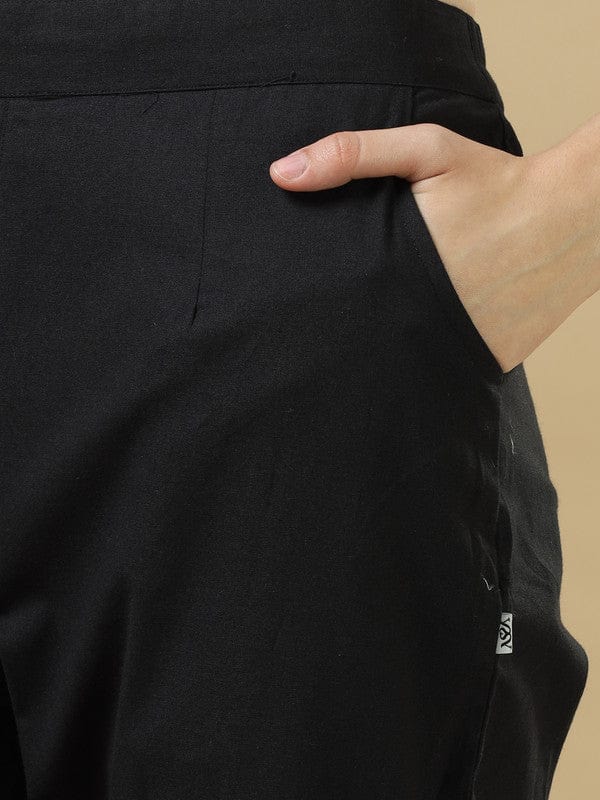 Black Solid Cotton Ankle-Length Pants – Regular-Fit Versatile Everyday Bottomwear