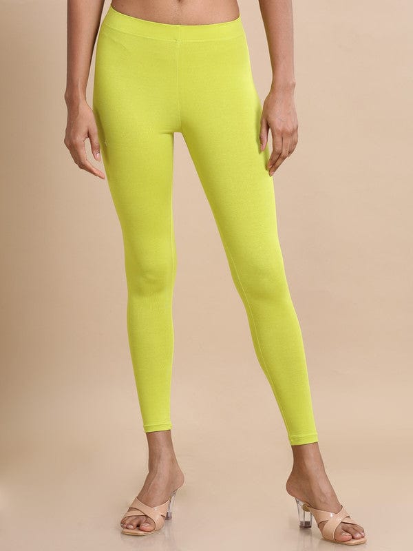 Mehndi Green Solid Single-Jersey Slim-Fit Ankle-Length Leggings – Soft Stretch Everyday Bottomwear
