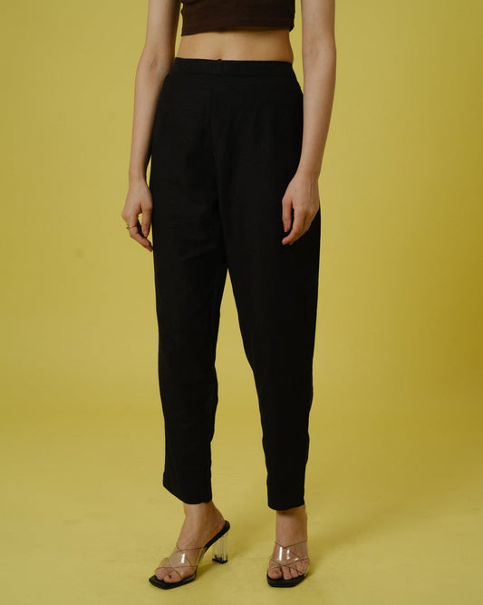 Black Slub Cotton Solid Ankle-Length Trousers – Regular-Fit Everyday Essential Bottomwear