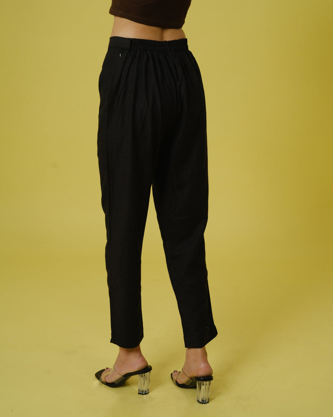 Black Slub Cotton Solid Ankle-Length Trousers – Regular-Fit Everyday Essential Bottomwear