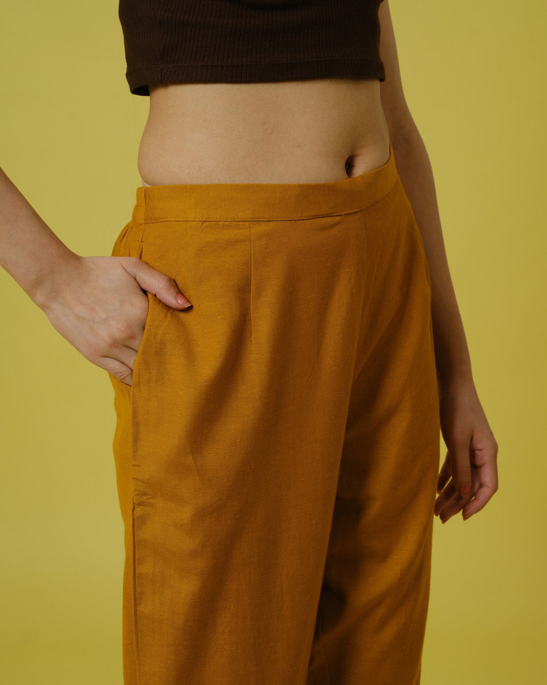Mustard Slub Cotton Solid Ankle-Length Trousers – Comfortable Regular-Fit Everyday Bottomwear