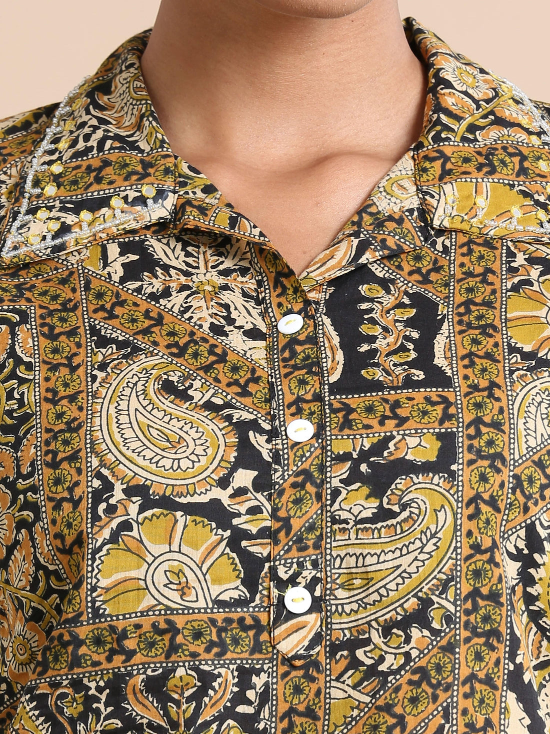 Black Cotton Floral Printed Knee-Length Co-Ord Set with 3/4th Sleeves – Stylish Regular-Fit Everyday Wear for Women