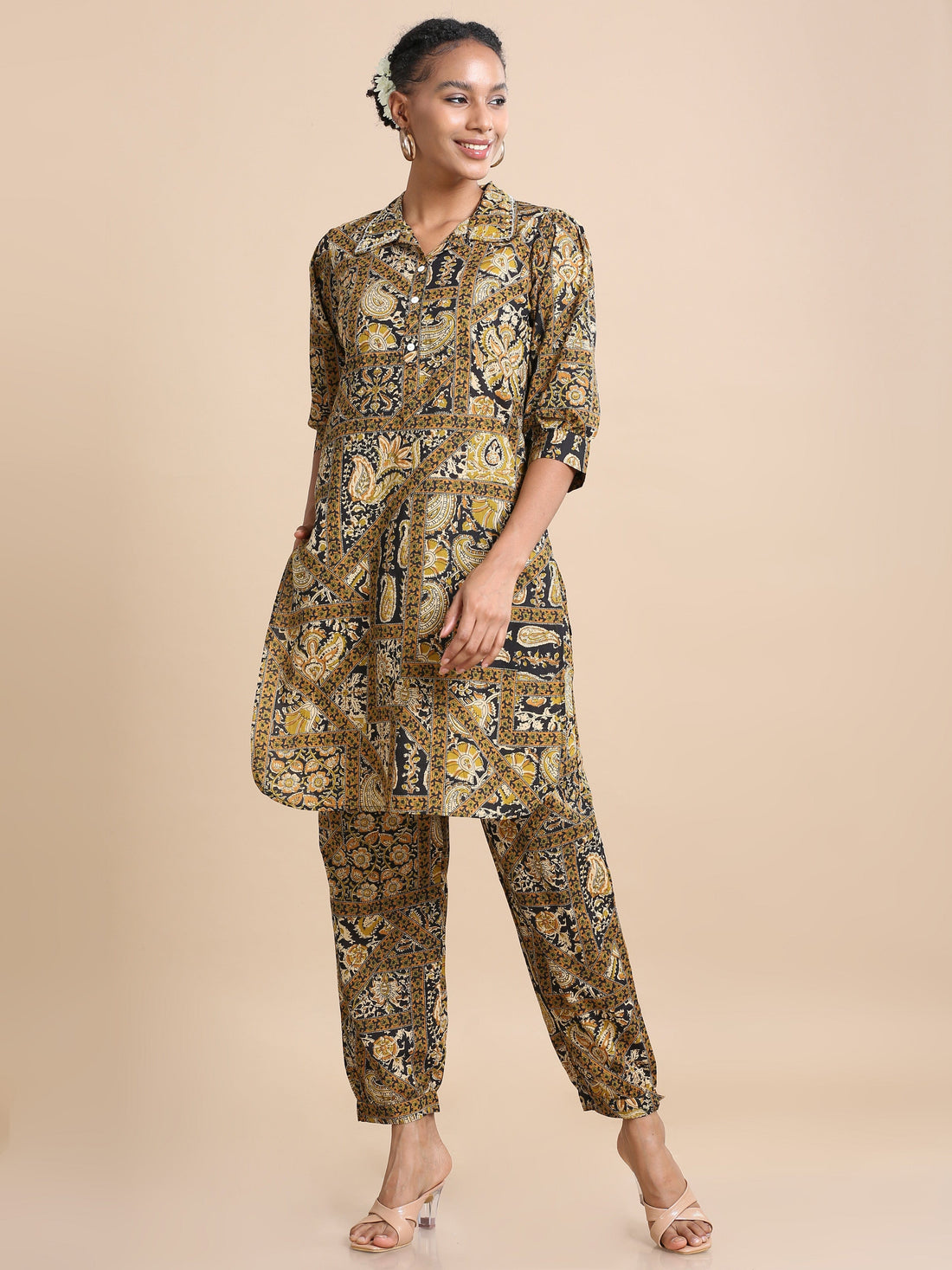 Black Cotton Floral Printed Knee-Length Co-Ord Set with 3/4th Sleeves – Stylish Regular-Fit Everyday Wear for Women